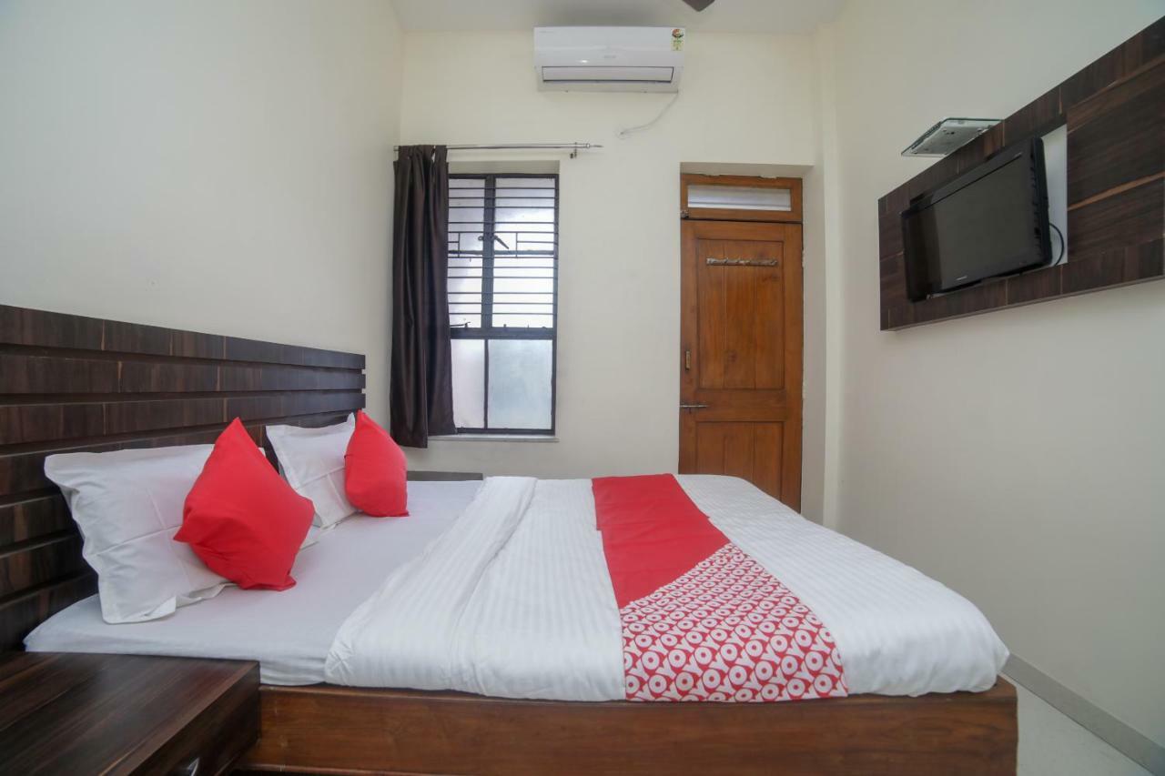 Oyo 46697 Hotel Gopi 那格浦尔 外观 照片